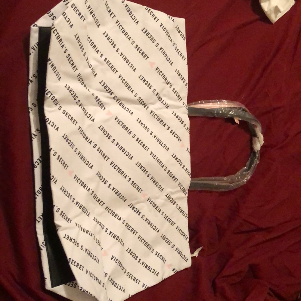 2 for 20* Victoria Secret zip close tote